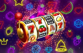 jlvvv game lobby showing sports and casino categories on screen